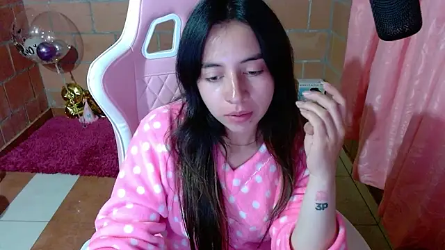 แชท XXX สดของ Maggie_Fox3
