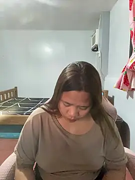 Czat XXX na żywo – _UrSingleMamiBella_
