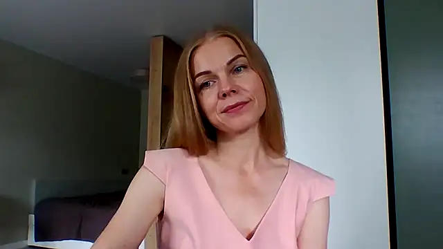 XXX chat uživo modela Tina5394