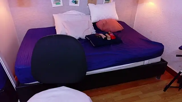 kiara_evanss' Live XXX Chat