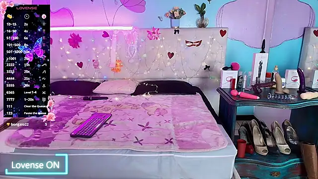 Zaly_mature Adlı Modelin Canlı XXX Sohbeti