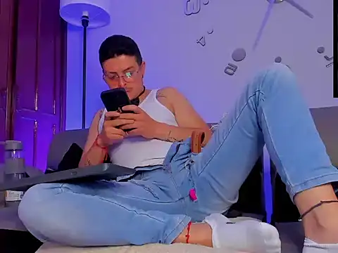 Živý XXX chat Leo_Hunt_