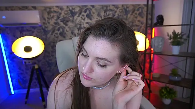 EmmyCharmm XXX чат на живо