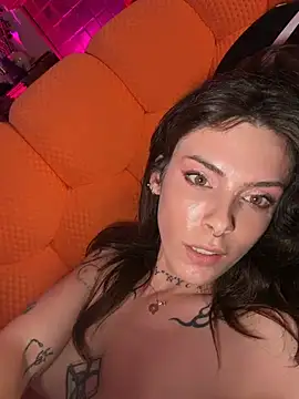 GennaJames' Live XXX Chat