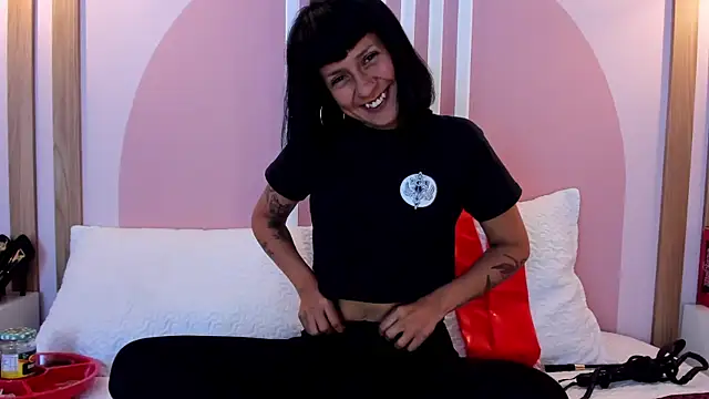 XXX chat uživo modela Valkiriia_wiine
