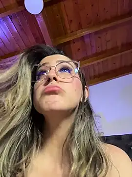 RenataVelasquez's Live XXX Chat