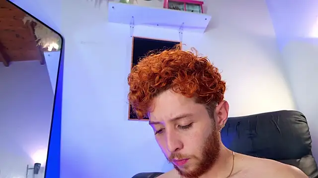 Juan_Castano Adlı Modelin Canlı XXX Sohbeti