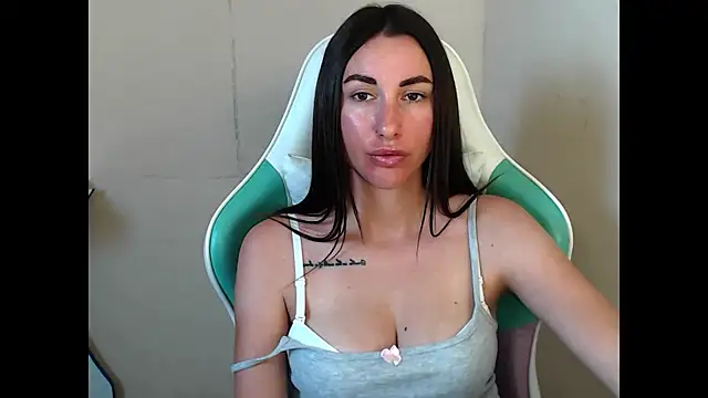 Chat XXX ao vivo de Cammil1a_horn