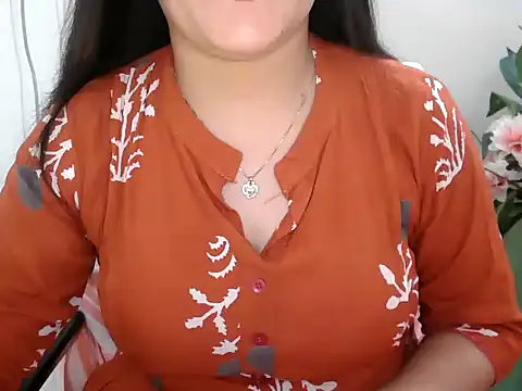_chitranshi Chat XXX in diretta