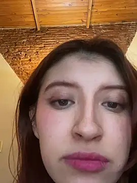 ZoeBella1308 Adlı Modelin Canlı XXX Sohbeti