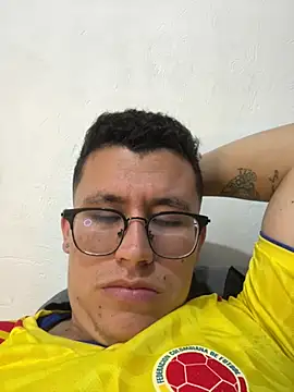 Kurtxxx22 live XXX chat