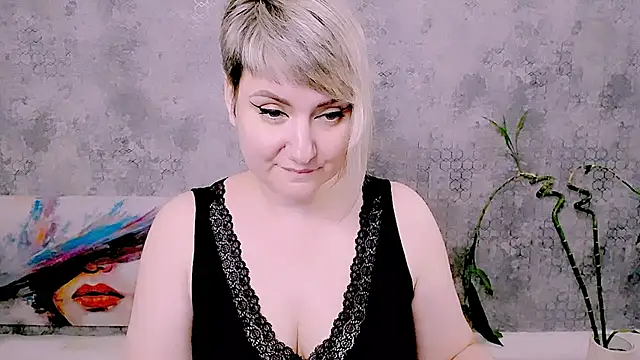 Djullia's Live XXX Chat