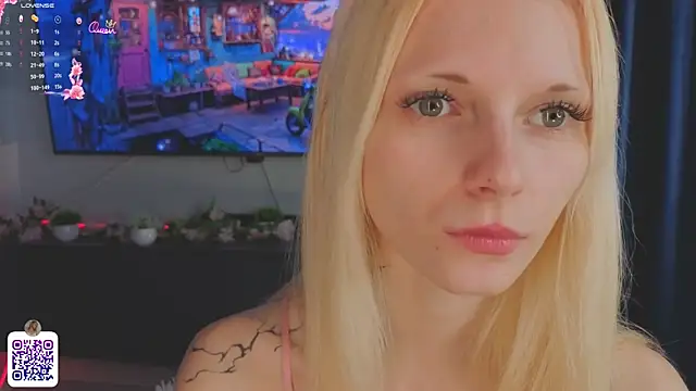 JuanaSumma Chat XXX in diretta