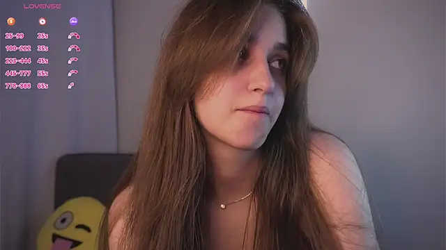 ClarineCasebolt Chat XXX in diretta