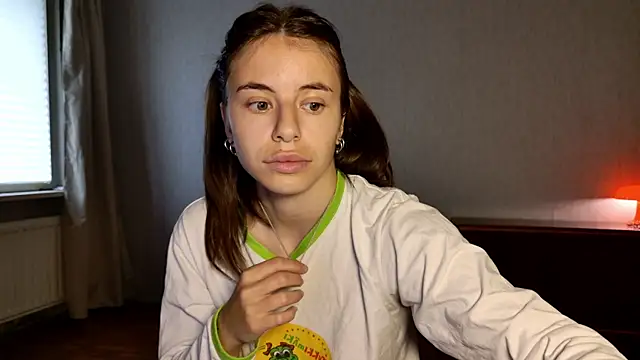 Chat +18 de MadeInParadise ao vivo