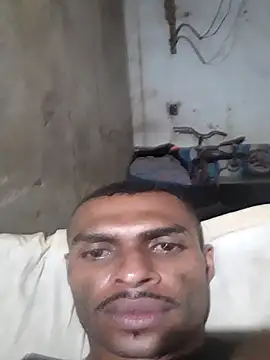 Show de webcam de m-a-g-n-a-t-a