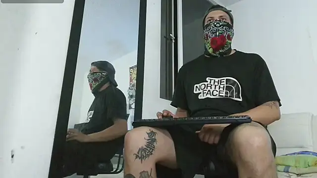 Thomasjons_'s Live XXX Chat