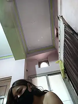 sanu_07 Adlı Modelin Canlı XXX Sohbeti