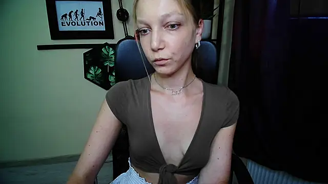 EmillyPlay's Live XXX Chat