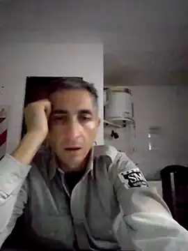 Alejandro83bsfn Live XXX chat