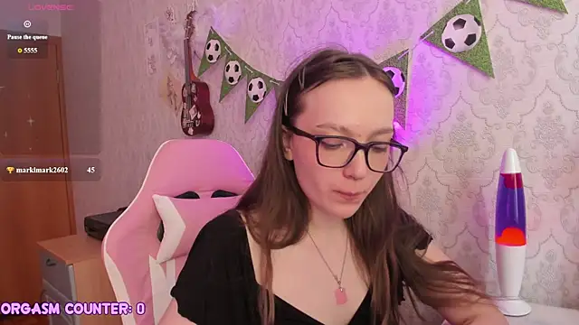 Онлайн чат XXX RileyNymph