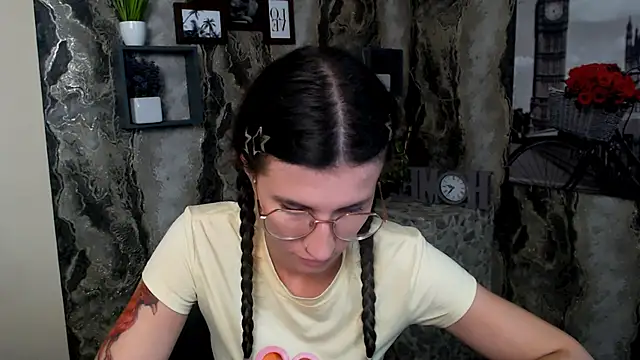 MaryEm976 Chat XXX in diretta
