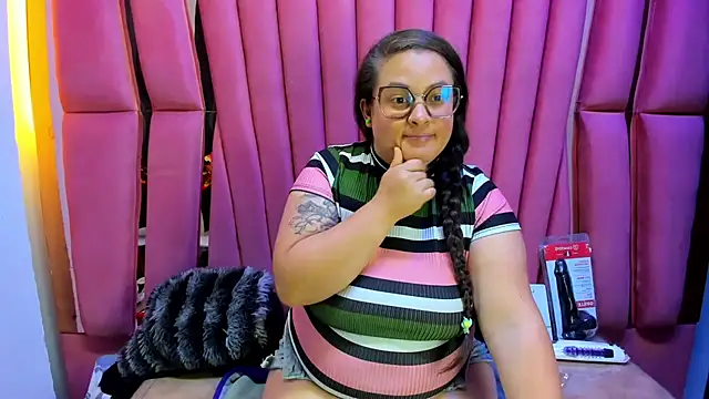 Sarah_Boobs_'s Live XXX Chat