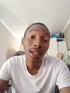 alphamale25 现场XXX聊天