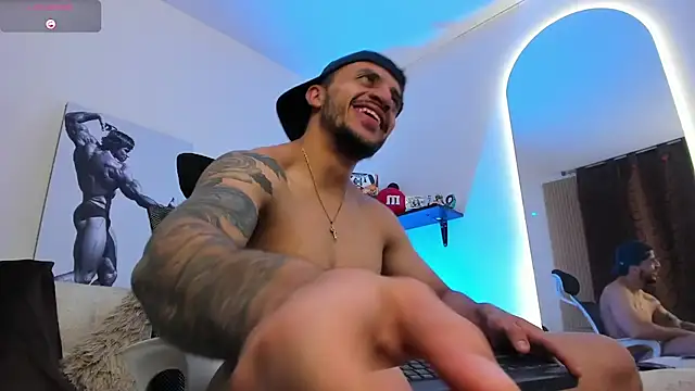 LiamReigns_ 라이브 XXX 채팅