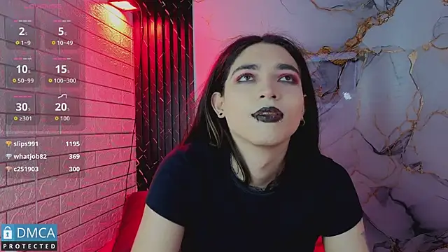 MaeveKuro Adlı Modelin Web Kamerası Şovu