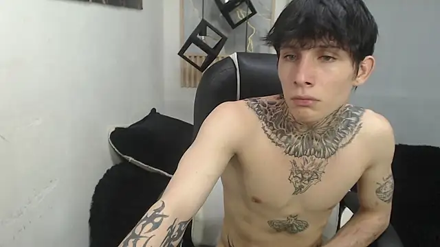 Cry_thereal Live XXX Chat