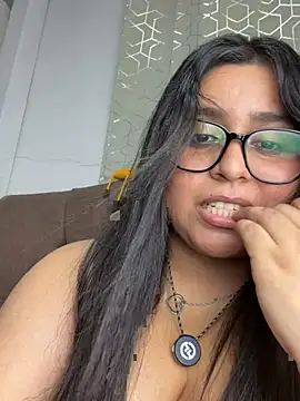 virginbrunette99 – Naživo XXX chat