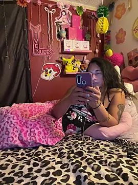צ'אט XXX בשידור חי של TranSexualJade95