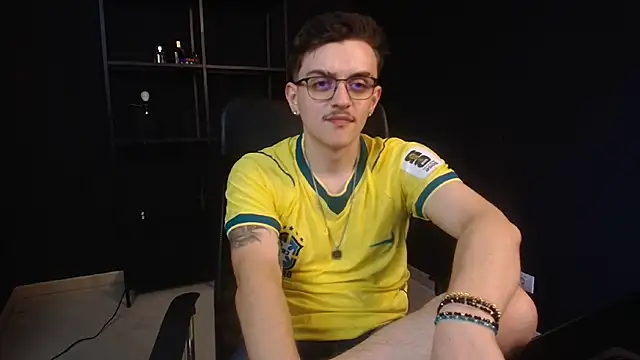Chat XXX Live FelixStarkk
