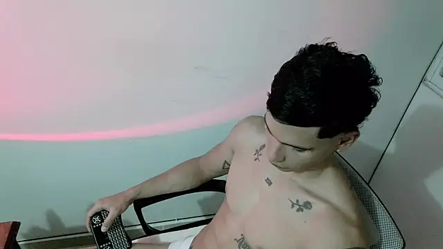 srghost333 élő XXX-chatje