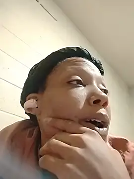 Sethandrah-CrazyEyes' Webcam Show