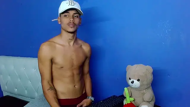Angel_foxc13 Live XXX-chat