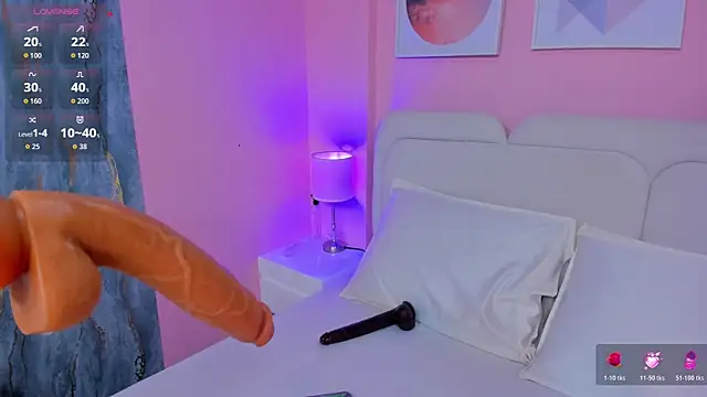 lia_sucker live XXX chat
