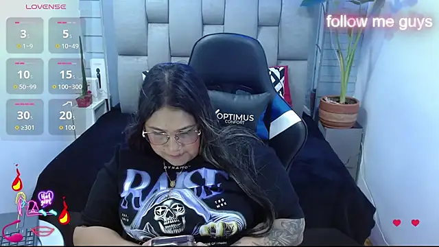 evelin_zaens' Live XXX Chat