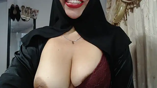 nadia__abaud 现场XXX聊天