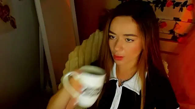XXX chat uživo modela Bella_XO