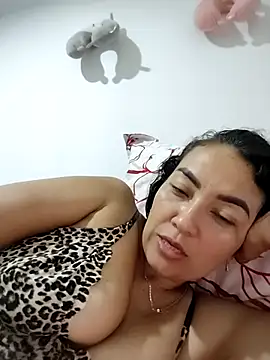 Chat XXX en directo de LuluDream