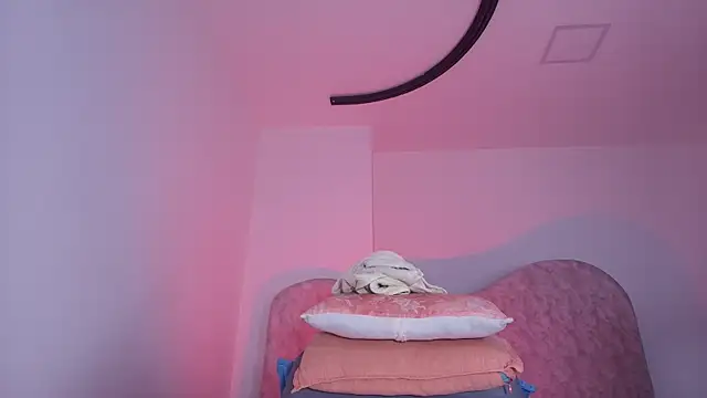 XXX chat uživo modela naomi_kyse