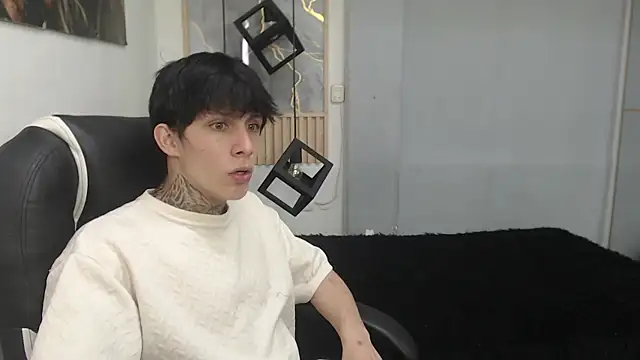 Cry_therealn Live XXX chat