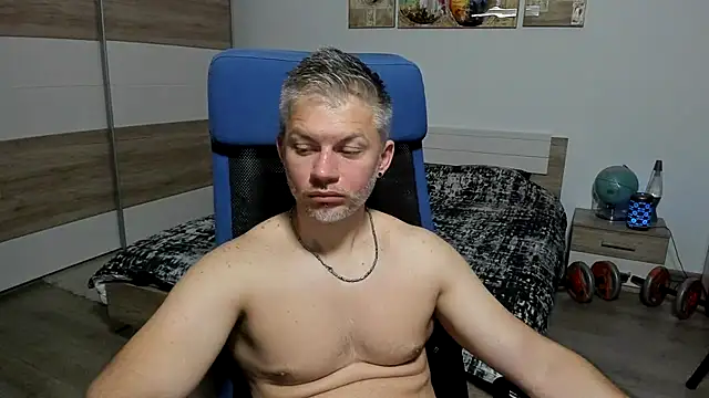 RobbyShawz's Live XXX Chat