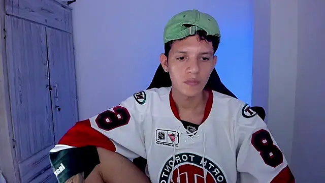 tylerrnovan Live XXX chat