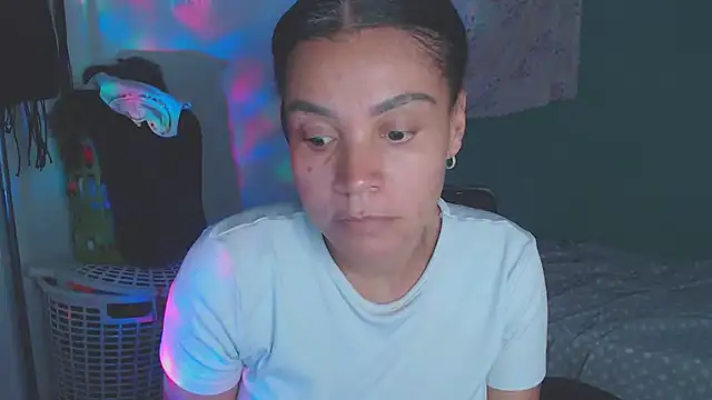 shayna_cute's Live XXX Chat