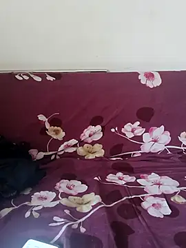 Chat +18 de samitasharma ao vivo