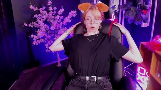 Živý XXX chat FoxxyyPolly