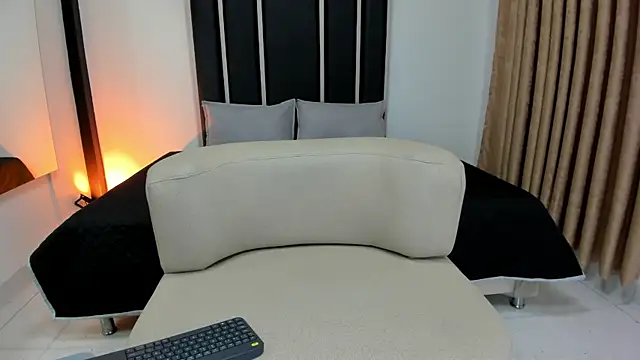 Czat XXX na żywo – JustinOrtiz_